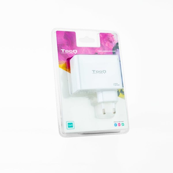 Tooq Gan vægoplader 2Xusb-C/Pd + Usb-A/Qc 100W, hvid