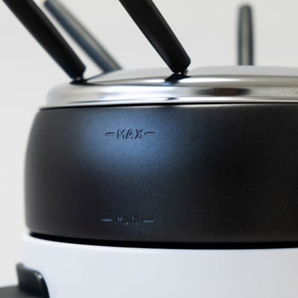Sähköinen fondue-setti - ALPINA - Deluxe Cook - 800W - 2L Non-stick Caquelon - 6 ruostumatonta terästä haarukkaa Svart