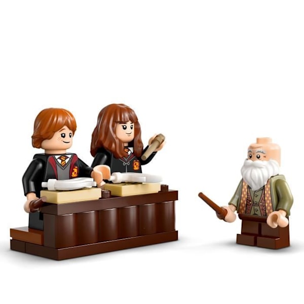 LEGO Harry Potter 76442 Hogwarts Castle: Charms Class - Collector's Toy Flerfärgad