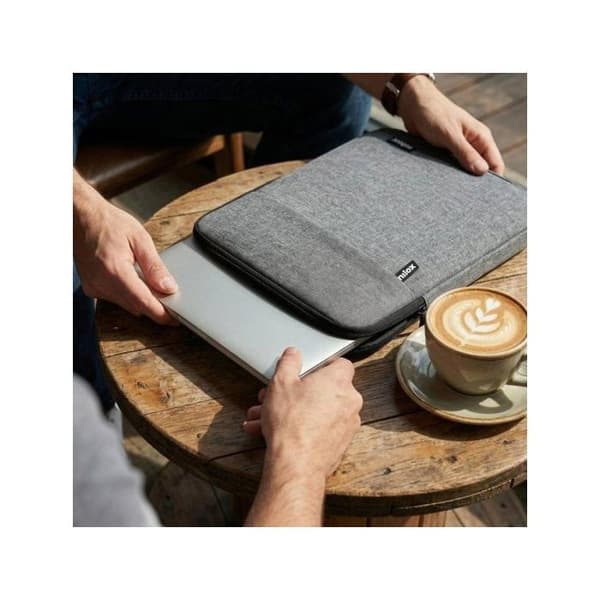 Laptopfodral - Nilox Tech Sleeve 17.3" - Stöttålig - Elegant design - Extra fack