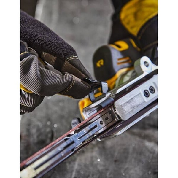 DeWALT DCM200N nauhahiomakone (vain kone)