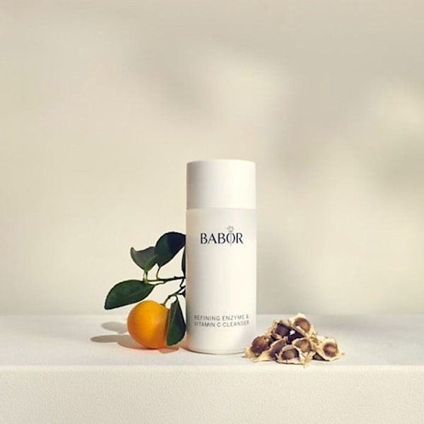 Babor Refining Enzyme & Vitamin C -puhdistusainetta 40 gr - kuoriva puhdistusjauhe