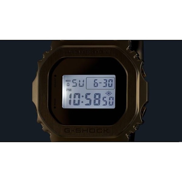 Klocka - Casio - GM-5600YMG-9ER - Guld - Kvarts - Vattentålig 20 bar gyllene