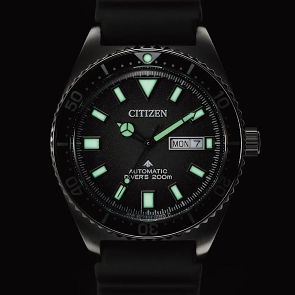 Citizen-kello - Miehet - NY0120-01EE - Musta Silikoni - 41mm - 20 baaria - 102g Svart
