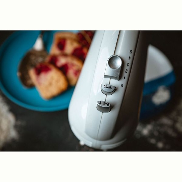 Camry CR 4213 Robotpisker 600W i rustfrit stål Vit