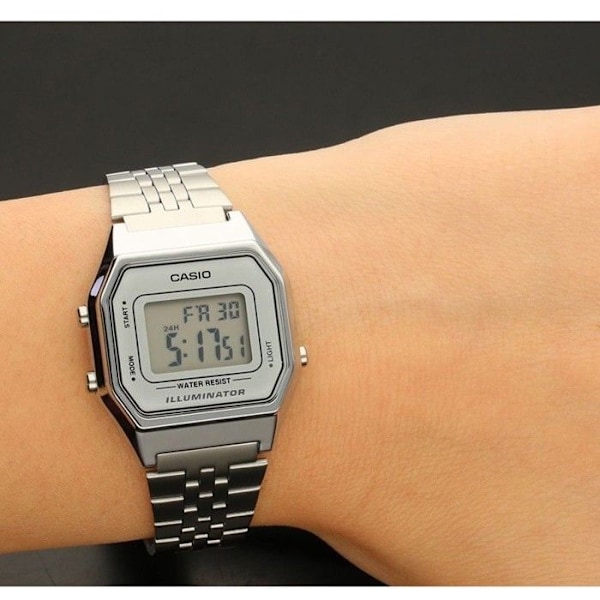 Kello - Casio - LA680WEA-7EF - Hopea - Kvartsi - Vintage nainen Silver