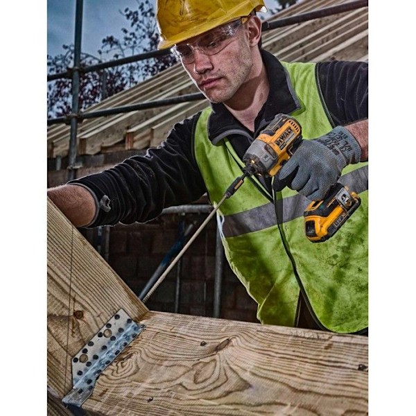 DeWALT Kit DCK690P3T (DCD796 + DCF887 + DCH273 + DCS334 + DCS565 + DCL040 + 3 x 5,0 Ah + DCB1104 + 2 x TSTAK VI)