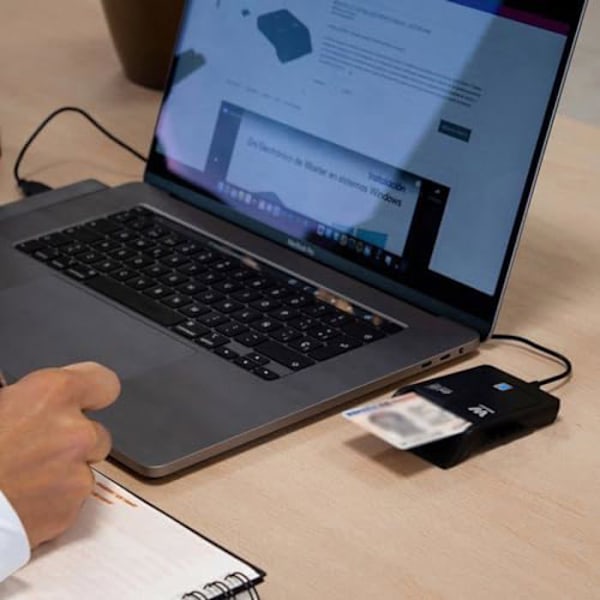 Woxter elektroninen DNI-lukija - Yhteensopiva DNI 3.0 ja 4.0 kanssa - Type C -liitäntä