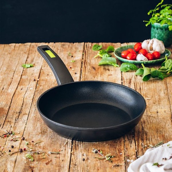 Monix SARTEN GREEN M481218-18 cm, ESPESOR 4 mm, FORJADO ALUMIINI KIINTEELLÄ, TODO TYYPPI FUEGO + INDUCCION