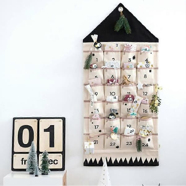 Julekalender til at hænge op, stofkalender med 24 lommer til julepynt