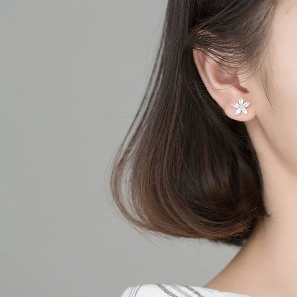 3PCS 925 Sterling Sølv CZ Manchet Øreringe Kæde Daisy Øreringe til Kvinder Daisy Blomster Øreringe Crawler Øreringe Asymmetriske Dangler Øreringe Kæde