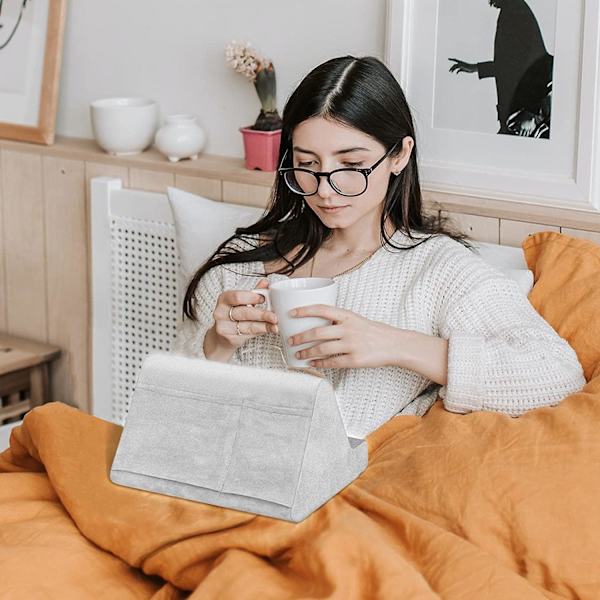 Pehmeä Tablet-telinetyyny taskulla, Tablet-tyynyteline, säädettävä 3 katselukulmaa, Lazy Holder -teline sängylle sohvalle, yhteensopiva iPad-tablettien kanssa Light Grey