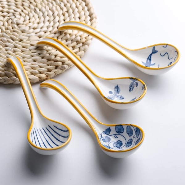 Keramiska soppskedar Set med 4 japanska soppskedar i porslin
