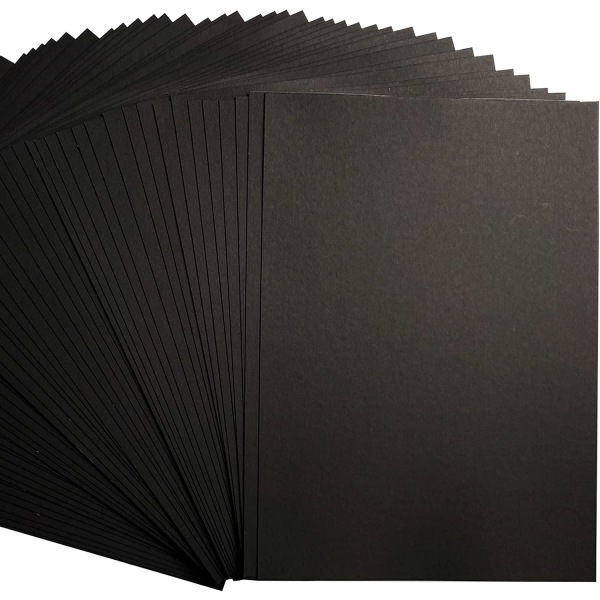 Musta kortti A4 paksut taidepaperikortit 350 gsm - 50 arkkia