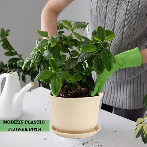 Blomkrukor med Dräneringshål och Brickor Plastblomkrukor Perfekt för Inomhus- och Utomhusplantering (Vit)