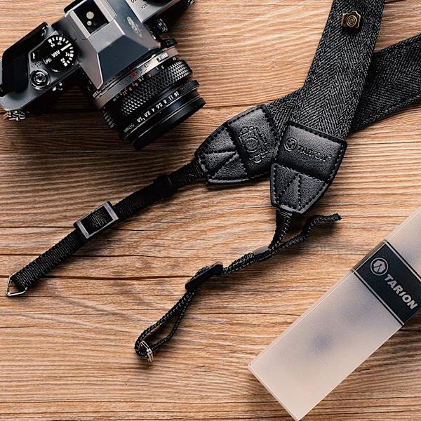 Kameravyön olka- ja kaulahihna kaikille DSLR-kameroille, valkoinen ja musta