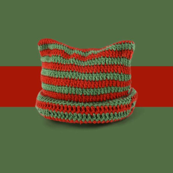 Kissapipo Virkatut hatut korvilla Neulottu raidallinen talvinen lämmin elastinen cap, punainen ja vihreä red green