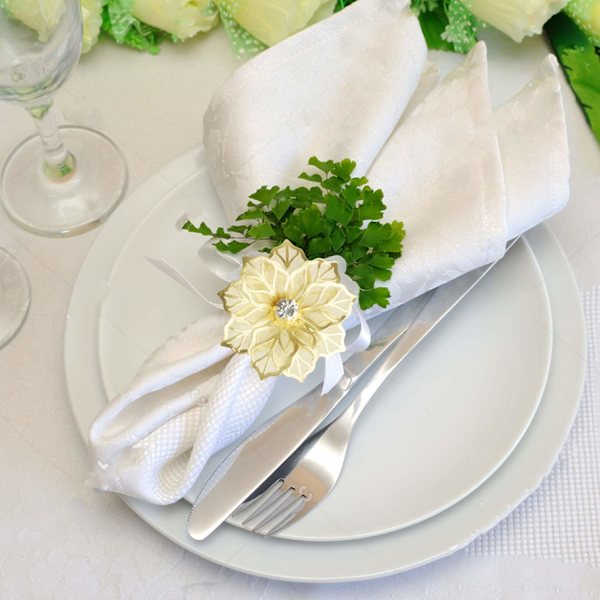12 stk. gull serviettringer med hullet blomsterlegering