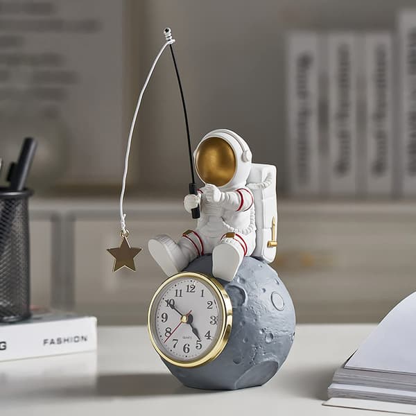 Astronautfigur Klocka för Skrivbord & Hylla, Batteridriven