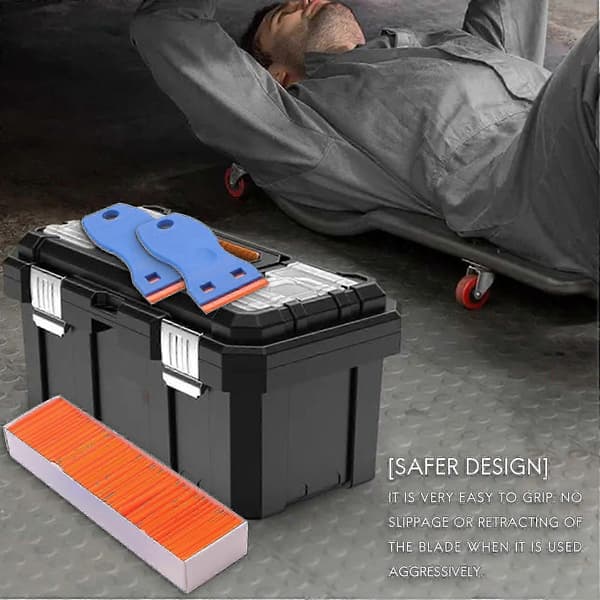 Pakke med 3 plastskraper og 100 stk. dobbeltsidige plastbarberblader.
