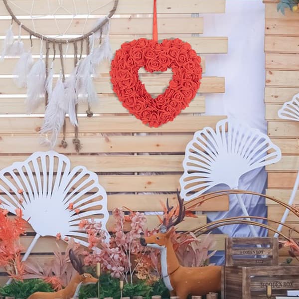 Hjerteformet Valentinsdagskrans | Valentinskranse til hoveddøren - Simulerte roseblomster Hangerkrans