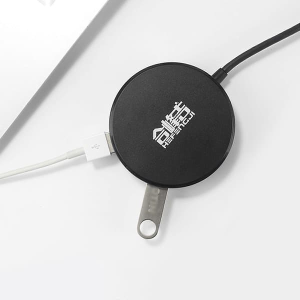 4-i-1 Multi-enheds Ladestation med 1xUSB 2.0 + 3x USB 3.0 porte