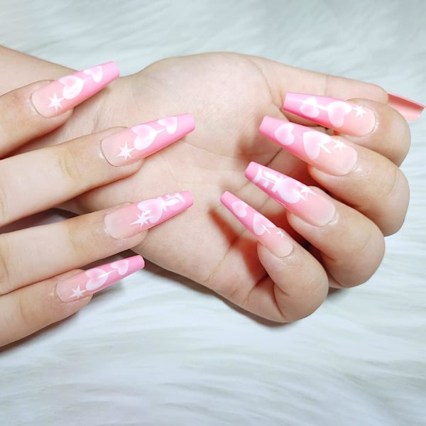 Gradient Tryk på Negle, 24PCS Blanke Lange Pink Falske Negle Hjerte Falske Negle Fuld Dækning Design Negle Tips til Kvinder Daglig Dekoration pink