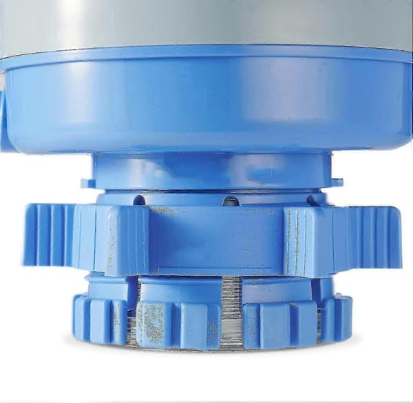 Gratis manuell vannpumpe: Passer de fleste 5-6 gallon kjølere