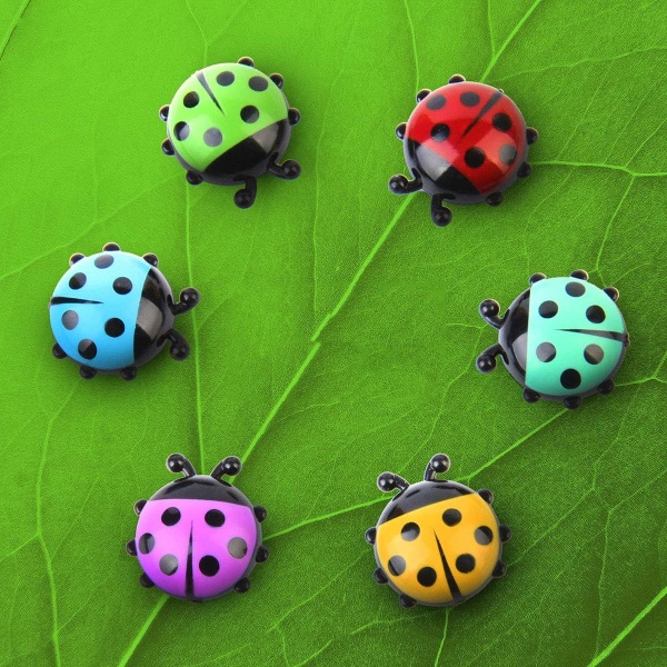 6 stk Creative Plastic Ladybug Tree Køleskabsmagneter Desktop （tilfældig farve） 0.59 x 0.67 x 0.71 inches