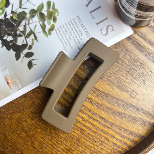 3 stk. elegante matte store hårkløer sæt minimalistisk akryl hajklips til kvinder stilfuldt opsat hår tilbehør til daglig brug bad