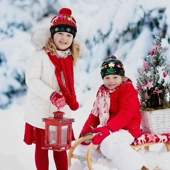 Lysende Julehatt, LED Julehatter med Lys, Blinkende Julelue Strikket Lue for Barn Voksne Gutter Jenter