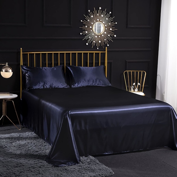 Sengesett i ensfarget sateng, 1 x laken 198*203 cm 2 personer med 35 cm stort skjørt, 1 x flatt laken og 2 x putevar Navy Blue