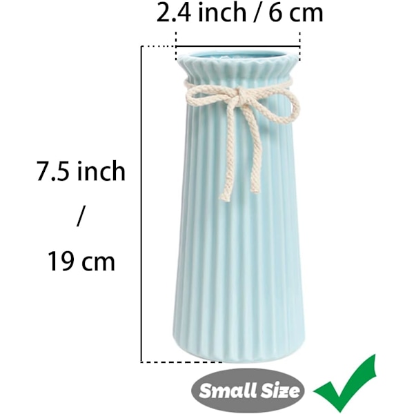 Blå Keramiska Ribbade Vas för Minimalistisk Modern Heminredning, Dekorativa Blomvas för Kontor Sovrum - 8 Tum / 20 CM Light blue