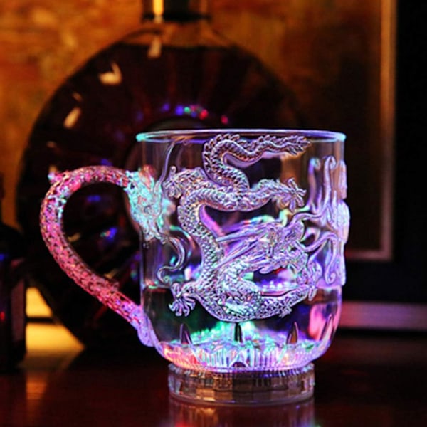 1st Vätskeaktiverade Flerfärgade LED-glasögon Kreativt Drakmönster Lysande Dricksglas LED Blinkande Mugg för Fest Bar