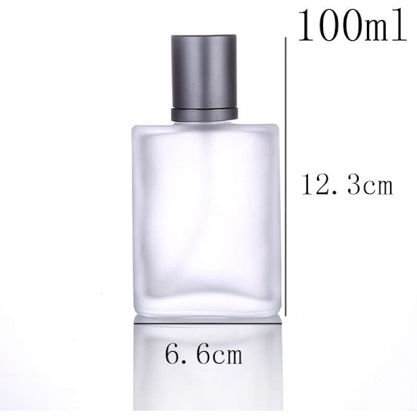 Tom 100 ml parfymflaska i glas med spray