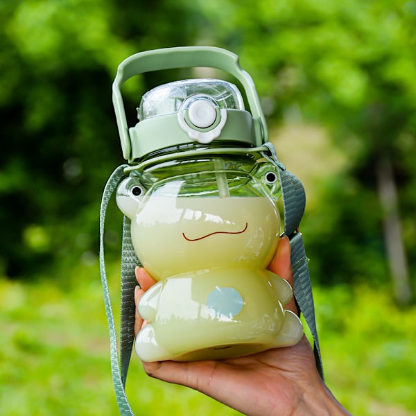 1 850ml sammakkovesipullo, karhuvesipullo hihnalla ja