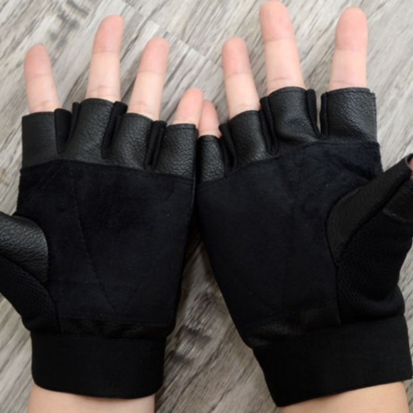 Gymhandskar i läder med halvfinger