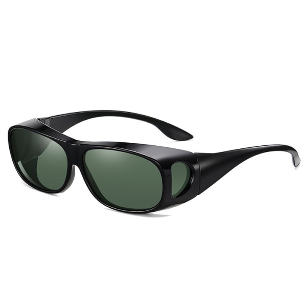 Men's and women's fashion sunglasses with UV protection