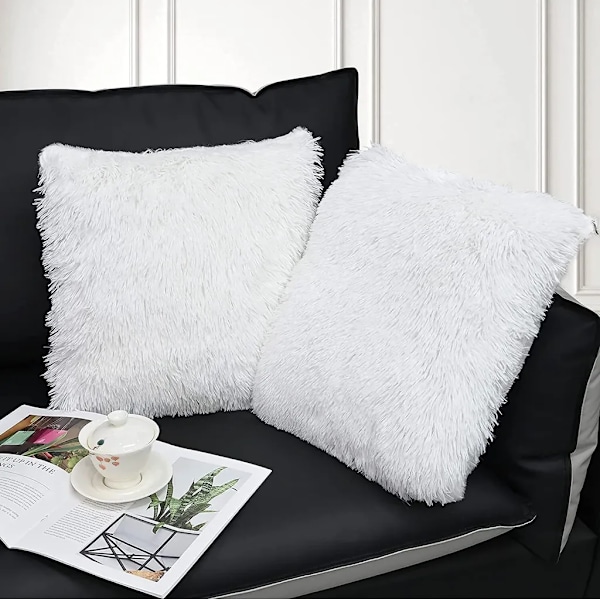 Hvidt dekorativt pudebetræk 40x40 cm, imiteret lammeskind design til sofa