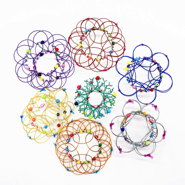 Magic Flow Ring 3D-leksak Flera förändringar Blomkorg Barnleksaker Green