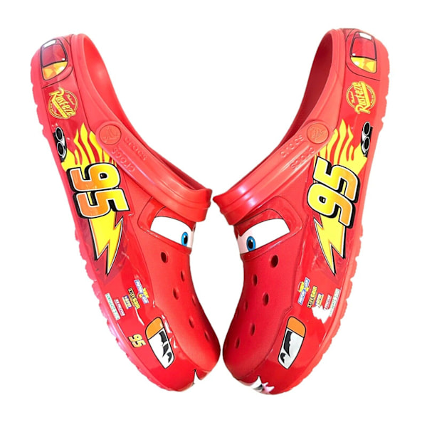 Crocs Lightning McQueen - Lightning McQueens hus udendørs med tøfler/ 40