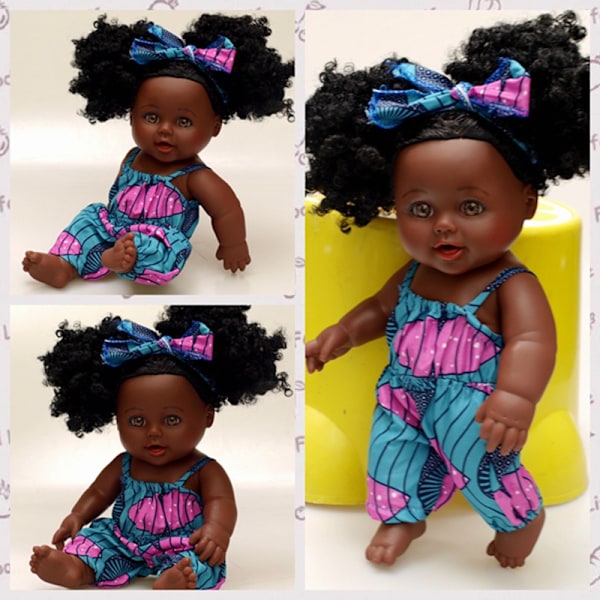 12 tum svart docka (rosa gröna hängslen), babyflicka docka afrikansk