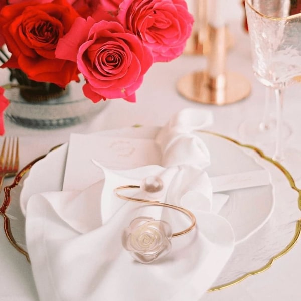 2st Pärlservettringar Delikat Rose Flower Bröllopsservettringar Eleganta servettklämmor för bankettfest