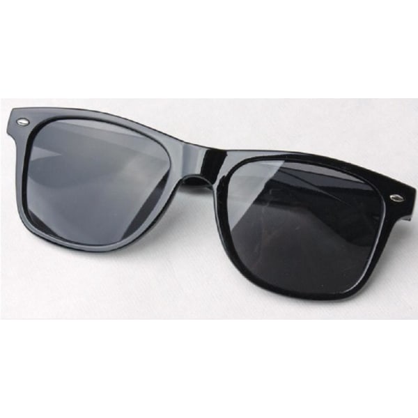 Wayfarer Classic (Musta)