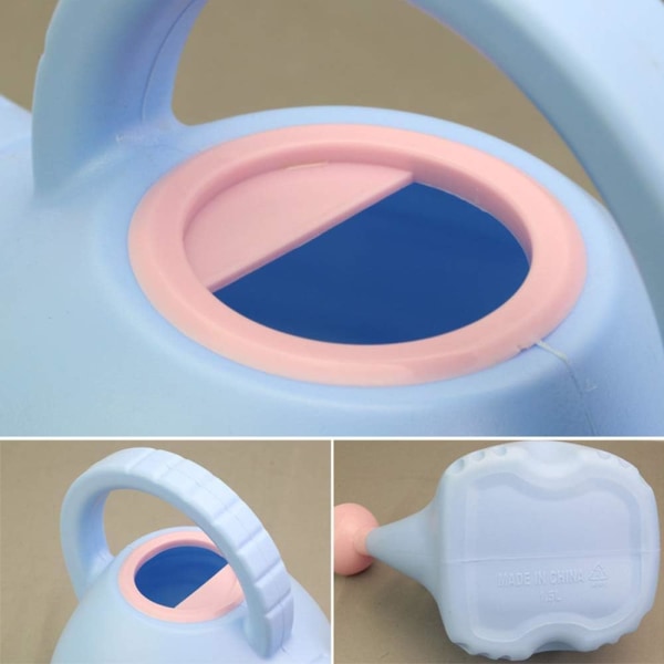 Liten och lätt plastkanna för trädgårdsväxter utomhus