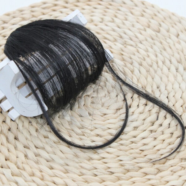 Tynn luftlugg Naturlig frynse Kunstig hårforlengelse Kvinneklips Light Brown
