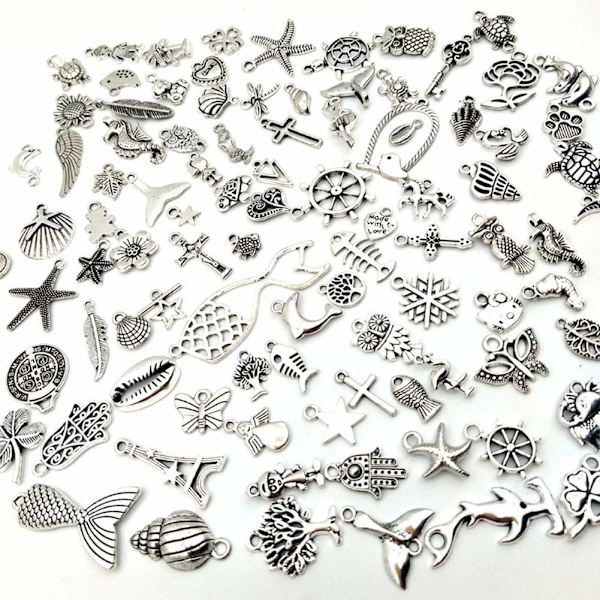 Retro tibetanska hängen i blandad silverlegering