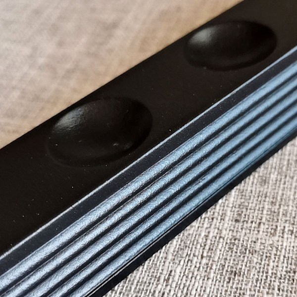 Veggmontert biljardkø-stativ 4 hull, svart-FA5-