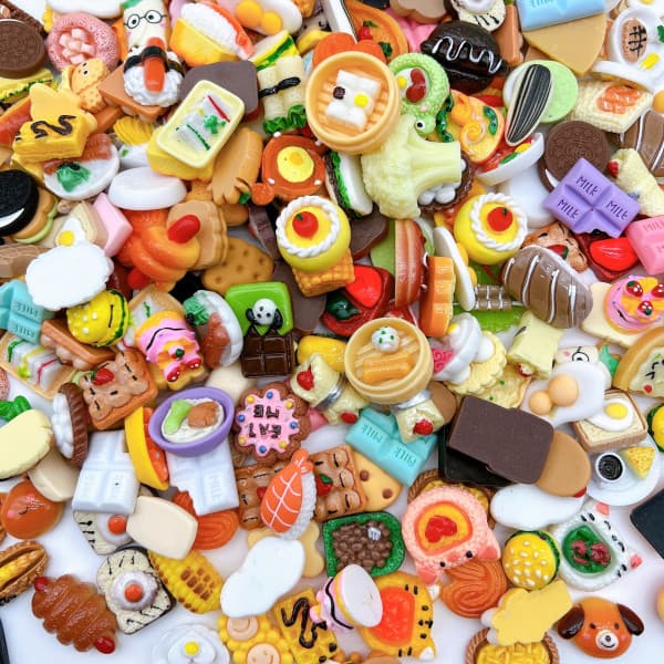 100 stk Mini Drikke Mat Leker Dukkehus Miks Låtsasmat Mini Resin-FA-