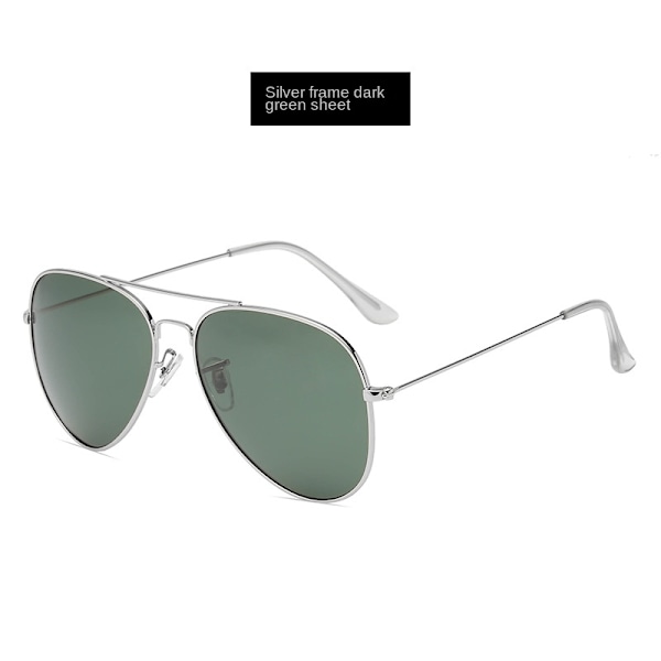 Klassinen polarisoidit aurinkolasit Trendikäs värifilm aurinkolasit Unisex Aviator aurinkolasit Hopeakorinen tummanvihreä kappale PG3026 Silver frame dark green piece